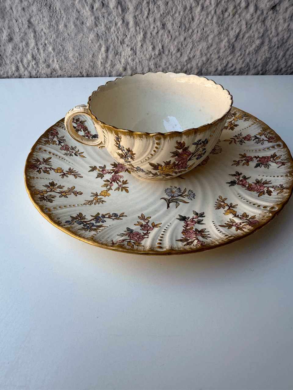 Чайная пара (чашка и блюдце) Louis XV, Sarreguemines, Франция — фото 1 из 8